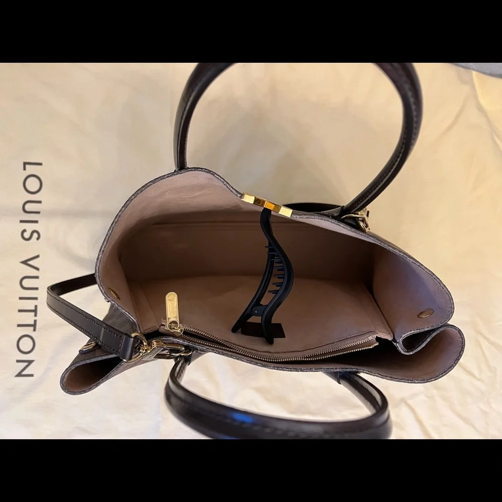 Beautiful AUTHENTIC Louis Vuitton Kensington Tote - Picture 9 of 16